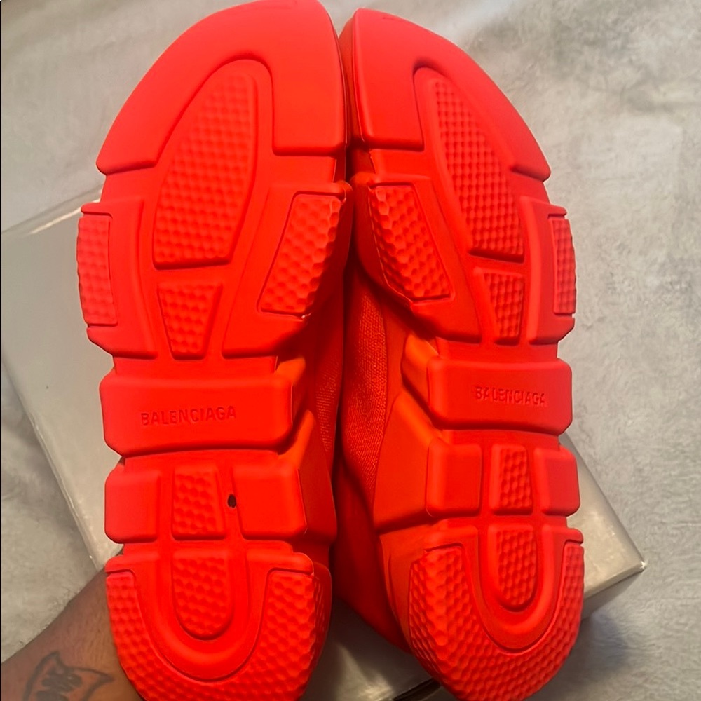 NWT Balenciaga Rouge Speed L Knit Trainer - Picture 3 of 8